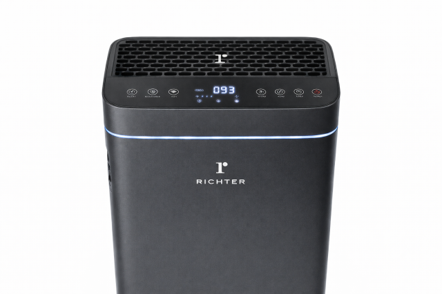 Richter AP4 Air Purifier and Humidifier Display