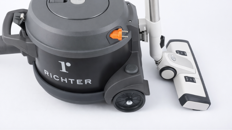 Univerzális automata fej