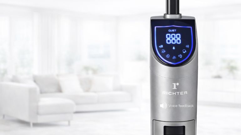 LED kijelző és hangos visszajelzés